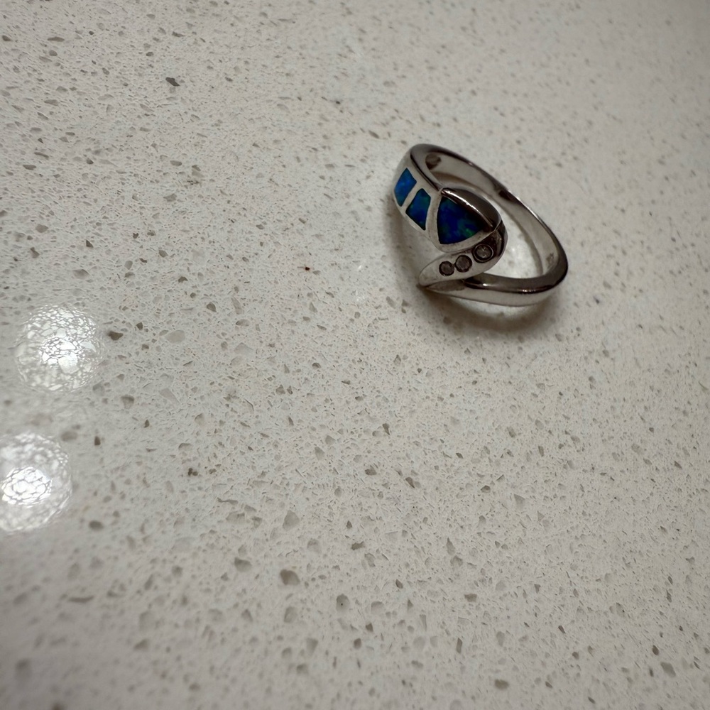 Elegant Silver and Blue Women's Ring